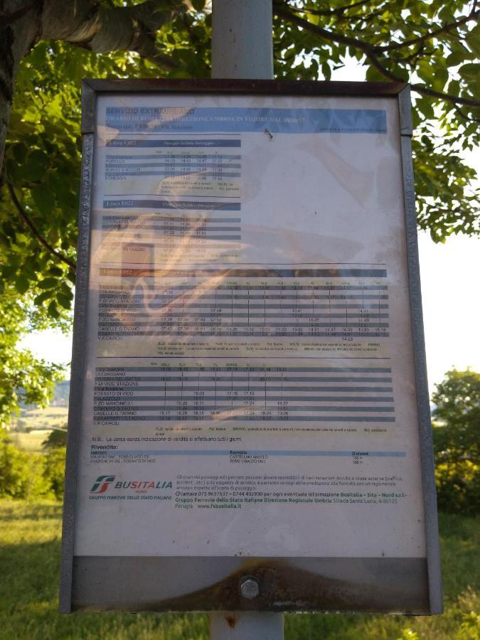 הוילה Fossato di Vico Il Risveglio Dei Sensi מראה חיצוני תמונה